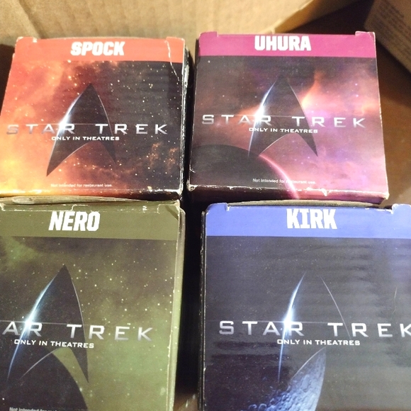 Star Trek Collectable Glasses Kirk, Spock, Uhura, Nero. - Picture 3 of 11